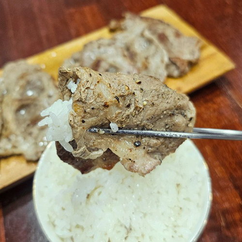 [에이징그라운드] 흑돼지 목살 5mm 로스구이 500g/1kg